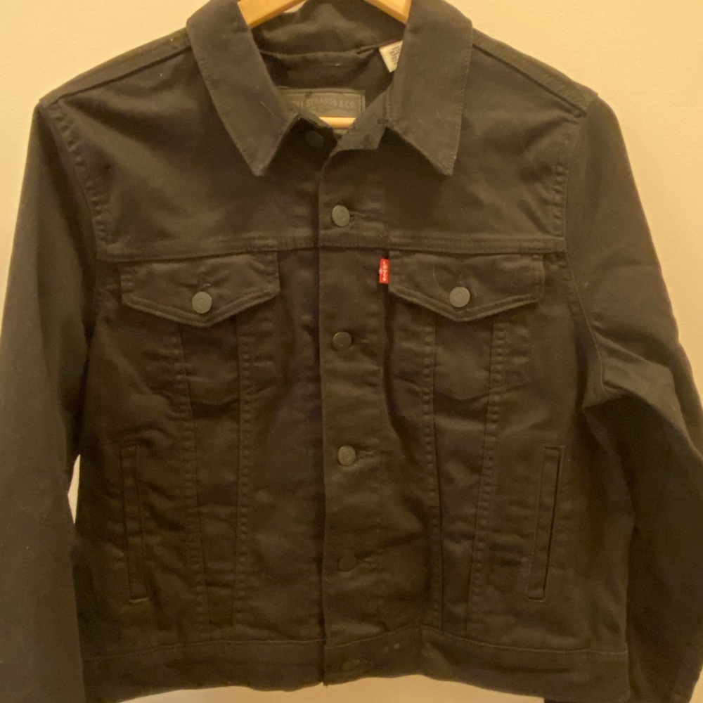 Womans Levi’s Black Denim Jacket